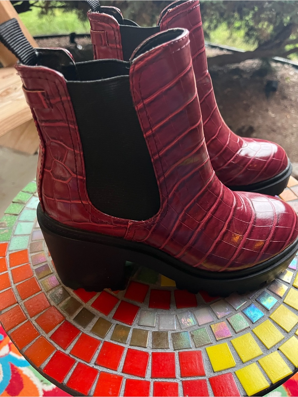 Urban Outfitters Women’s Red Croc-Embossed Chelsea Ankle Boots
